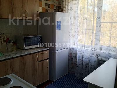 2-комнатная квартира · 49 м² · 4/4 этаж, 1 микрорайон — Находится рядом с центральной улицей, за домом парк, детская площадка за 10 000 ₸ в Новой бухтарме