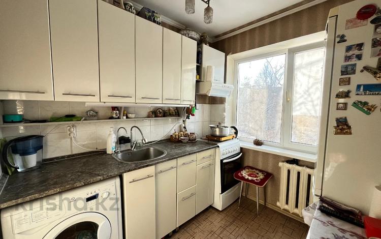 2-комнатная квартира · 44.8 м² · 4/5 этаж, мкр Юго-Восток, ЯЗЕВА 3 за 15.3 млн ₸ в Караганде, Казыбек би р-н — фото 2