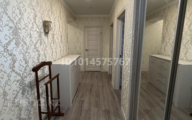2-бөлмелі пәтер · 70 м² · 3/6 қабат, Акотау 20, бағасы: 30.3 млн ₸ в Уральске — фото 2