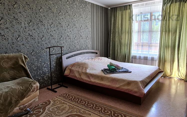 1-комнатная квартира, 36 м², 5/9 этаж по часам, Н. Абдирова за 1 000 〒 в Караганде, Казыбек би р-н — фото 5