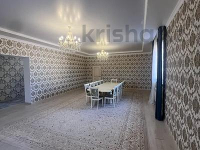 Отдельный дом · 6 комнат · 400 м² · 10 сот., Калкаман мамыр 11 за 54 млн 〒 в Актобе, жилой массив Рауан