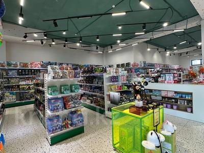 Свободное назначение, офисы, магазины и бутики, общепит, салоны красоты, медцентры и аптеки, образование, развлечения · 220 м² за 238 млн 〒 в Астане