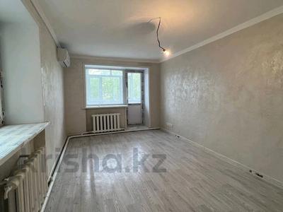 2-комнатная квартира · 45 м² · 2/3 этаж, улица Сатпаева 60 за 8.5 млн 〒 в Жезказгане