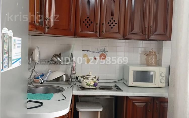 1-бөлмелі пәтер · 50 м², мкр Аксай-1, бағасы: 190 000 ₸ в Алматы, Ауэзовский р-н — фото 2