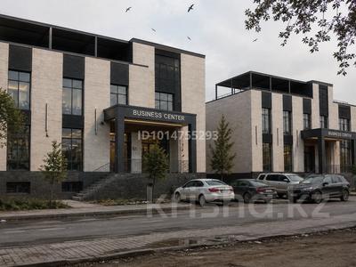 Свободное назначение, офисы, магазины и бутики, склады, общепит, фитнес и спорт, медцентры и аптеки, образование, развлечения, конференц-залы, кабинеты и рабочие места, студии · 1400 м² за 1 млн ₸ в Астане, Нура р-н