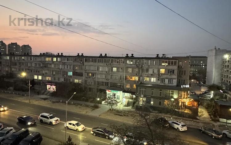 4-бөлмелі пәтер · 92 м² · 5/5 қабат, 5-й мкр 8, бағасы: 19.7 млн ₸ в Актау — фото 2