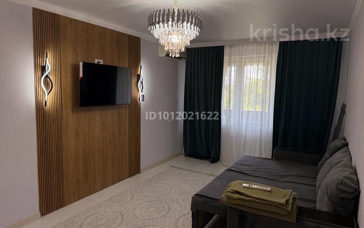 2-бөлмелі пәтер · 55 м² · 5/5 қабат, мкр Акбулак 4 — • мкр Акбулак 4 — Майлина-Турысова, Толе би за ЦКЗ Баласагун, бағасы: 15 000 〒 в Таразе — фото 2