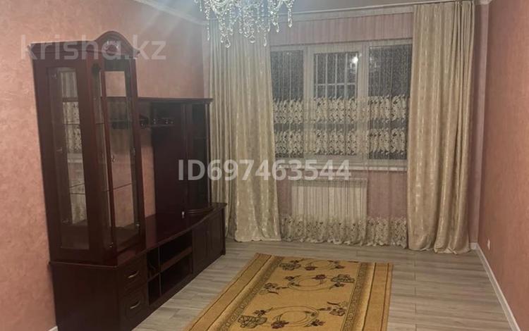 2-бөлмелі пәтер · 62 м² · 6/9 қабат, мкр Шугыла, бағасы: 300 000 ₸ в Алматы, Наурызбайский р-н — фото 2