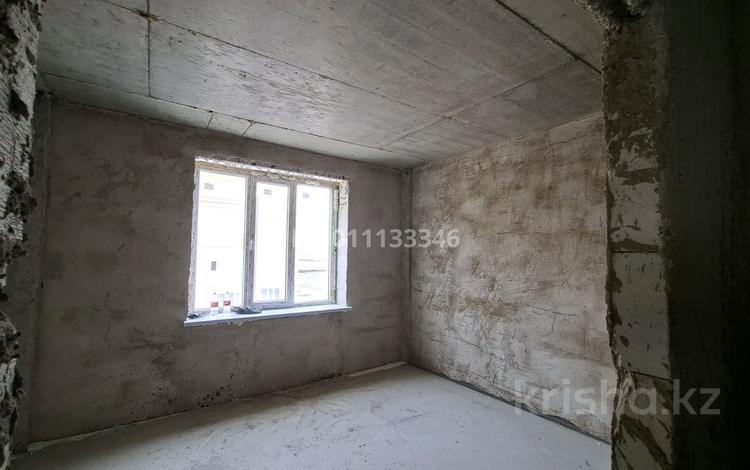 2-бөлмелі пәтер · 74.3 м² · 4/6 қабат, 7 микрорайон 12В, бағасы: 22 млн ₸ в Аксае — фото 2