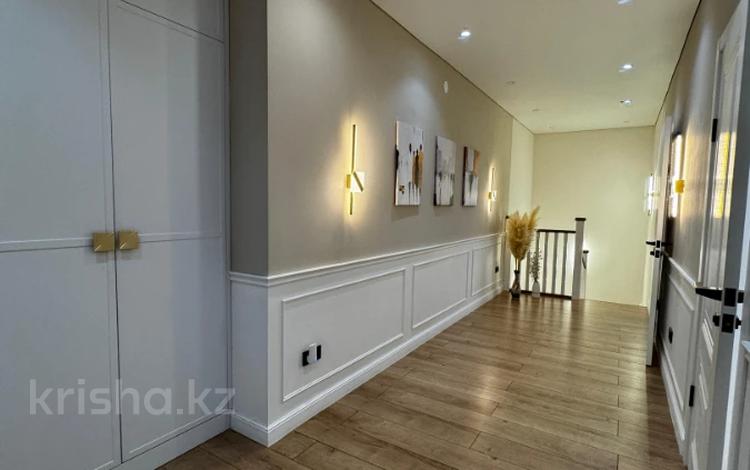 5-бөлмелі пәтер · 133.7 м² · 5/6 қабат, мкр. Алтын орда, бағасы: 48 млн ₸ в Актобе — фото 3