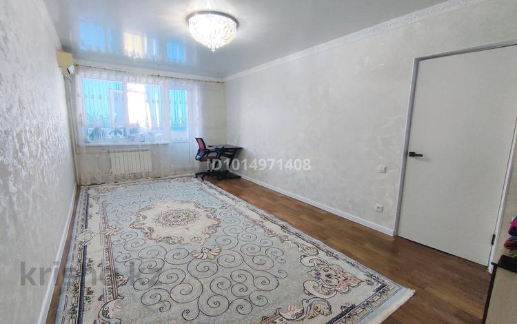 2-комнатная квартира · 63 м² · 9/10 этаж, мкр 12 16И за 22.5 млн ₸ в Актобе — фото 2