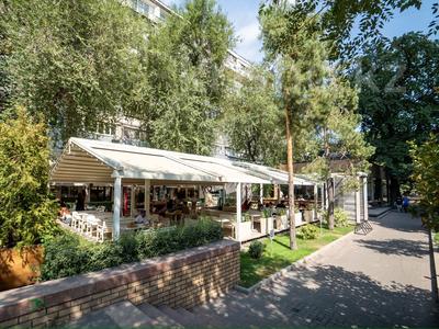 2-комнатная квартира · 70 м², Достык 50 — Напротив гостиницы Казахстан за 40 000 〒 в Алматы, Медеуский р-н