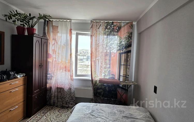2-бөлмелі пәтер · 52 м² · 5/5 қабат, Л. Толстого 11 — На Пристани, бағасы: 13.5 млн ₸ в Усть-Каменогорске — фото 2