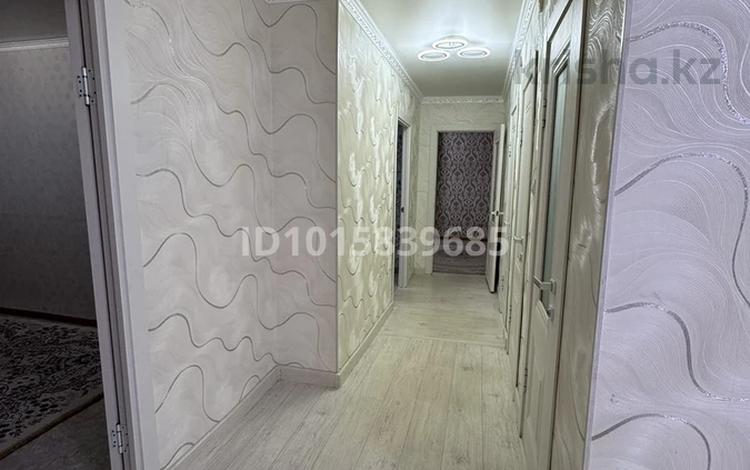 2-комнатная квартира · 79 м² · 9/9 этаж, мкр 12 49 — Лайф стайл за 160 000 ₸ в Актобе — фото 2