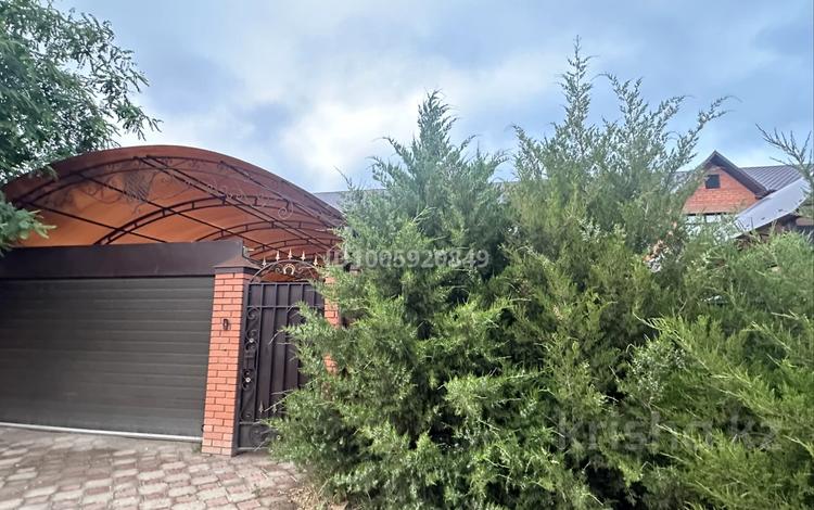 Отдельный дом · 5 комнат · 290 м² · 2 сот., Абдолова 40 за 74 млн 〒 в Уральске — фото 2