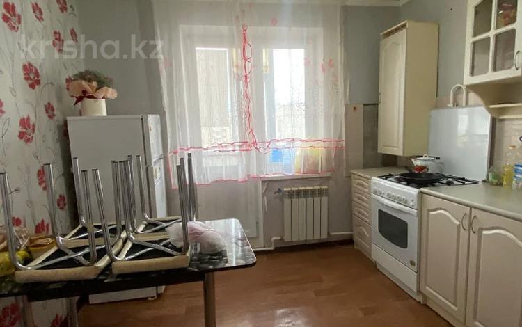2-комнатная квартира, 55 м², 5/5 этаж, Молдагулова за 14 млн 〒 в Актобе — фото 2