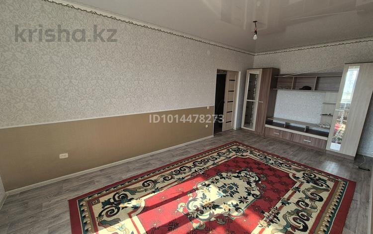 2-комнатная квартира · 62 м² · 4/5 этаж, мкр. Алтын орда за 200 000 ₸ в Актобе — фото 2