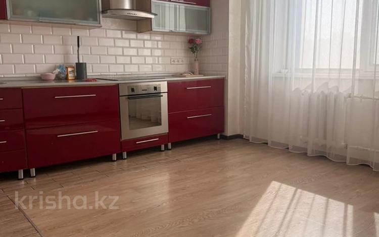 3-комнатная квартира · 82 м² · 3/10 этаж, мкр Юго-Восток, Сарыарка 31 за 33 млн ₸ в Караганде, Казыбек би р-н — фото 2