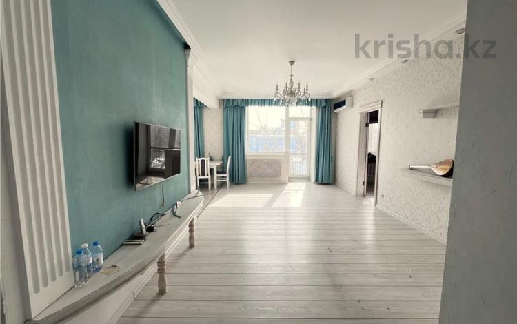 3-бөлмелі пәтер · 78 м² · 3/5 қабат, пр. Бухар-жырау, бағасы: 50 млн ₸ в Караганде, Казыбек би р-н — фото 2