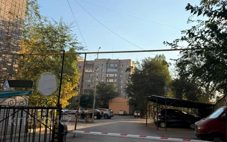 3-бөлмелі пәтер · 63 м² · 3/10 қабат, 2 ш/а., Алии Молдагуловой 36к1, бағасы: 150 000 ₸ в Актобе, мкр 8 — фото 2