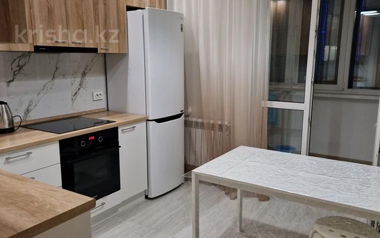 1-комнатная квартира · 40 м² · 9/14 этаж, Улы Дала 41 за 250 000 ₸ в Астане, Есильский р-н — фото 5
