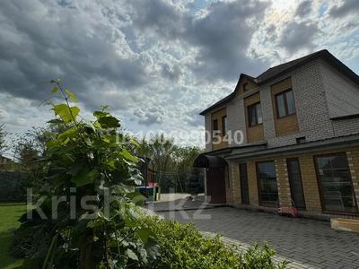 Отдельный дом · 5 комнат · 270 м² · 12 сот., Момышулы 28/2 за 140 млн 〒 в Усть-Каменогорске, Ульбинский