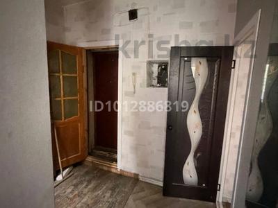 2-бөлмелі пәтер · 42 м² · 2/3 қабат, Засядько 55 — Пересечение улицы Дулатова, бағасы: 150 000 ₸ в Семее