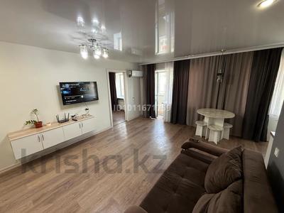 2-комнатная квартира · 45 м² · 3/5 этаж, Чехова 49 за 16 000 ₸ в Усть-Каменогорске