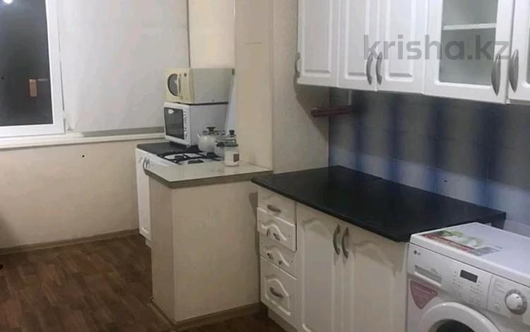 3-бөлмелі пәтер · 70 м² · 3/5 қабат, 15-й мкр. 53, бағасы: 130 000 ₸ в Актау, 18-й мкр  — фото 2