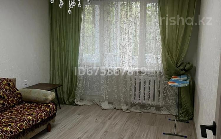 2-комнатная квартира, 48 м², 2/5 этаж, Ихсанова за 20 млн 〒 в Уральске — фото 2