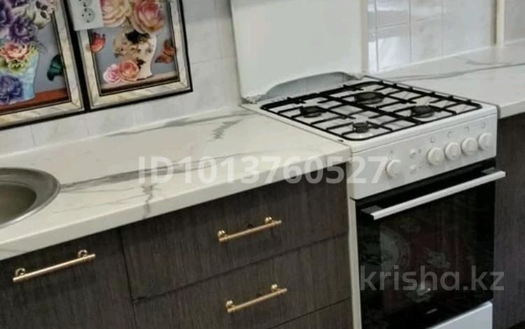 1-комнатная квартира · 40 м² · 2/9 этаж, мкр Тастак-1 12 — Находится напротив Автовогзала Сайран за 180 000 ₸ в Алматы, Ауэзовский р-н — фото 2
