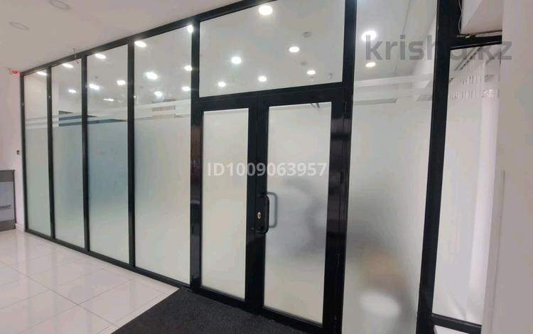 Офисы, магазины и бутики, медцентры и аптеки, образование, конференц-залы, кабинеты и рабочие места, студии · 190 м² за ~ 1.1 млн 〒 в Кокшетау — фото 2