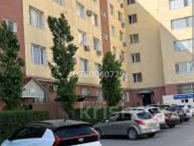 Пәтерлер в Мангистауской обл.: 2-бөлмелі пәтер · 80 м² · 5/6 қабат, 34-й мкр 1, бағасы: 17 млн 〒 2-бөлмелі пәтер · 80 м² · 5/6 қабат, 34-й мкр 1, бағасы: 17 млн 〒 в Актау