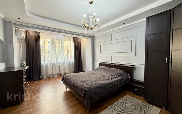 2-комнатная квартира · 83 м² · 4/7 этаж, Нурмакова 79 за 350 000 ₸ в Алматы, Алмалинский р-н — фото 2