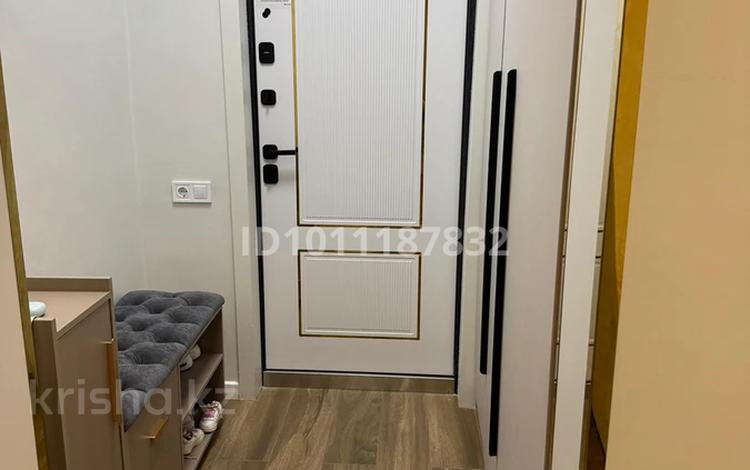 3-комнатная квартира · 124 м² · 4/10 этаж, 17-й мкр 24 — Школа таным за 62 млн ₸ в Актау — фото 3