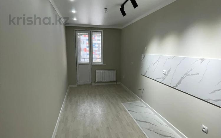 1-комнатная квартира, 40 м², 3/9 этаж, мкр Шугыла, Райымбека 590/13 — Жуалы