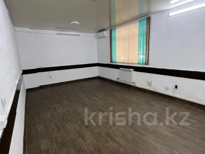 Офисы, магазины и бутики, салоны красоты, медцентры и аптеки, образование, кабинеты и рабочие места, студии · 30 м² за 135 000 〒 в Талдыкоргане