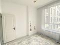 3-комнатная квартира · 63 м² · 7/12 этаж, Санжара Асфендиярова 6 за 450 000 ₸ в Астане, Нура р-н — фото 7