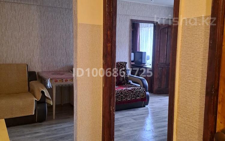 2-комнатная квартира · 47 м² · 2/5 этаж, Бурова 33 за 150 000 ₸ в Усть-Каменогорске — фото 2