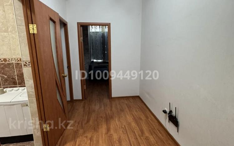 1-бөлмелі пәтер · 80 м² · 4/9 қабат, мкр 12 — 12 мкр, 51 гимназия, Dara кофейня, Ұлытау ресторан, ЖК Garden Rezidеns,Богенбай батыр, бағасы: 10 000 ₸ в Актобе — фото 7