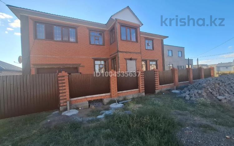 Жеке үй · 7 бөлме · 350 м² · 10 сот., Бокейхана 106, бағасы: 72 млн 〒 в Косшы — фото 2