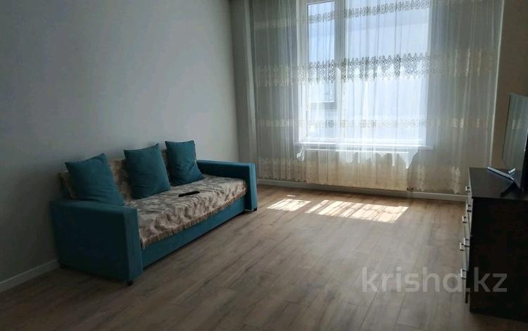 2-комнатная квартира · 50 м² · 6/9 этаж, Е-779 32 за 240 000 ₸ в Астане, Есильский р-н — фото 2