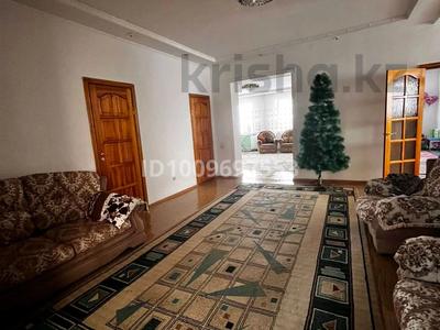 Часть дома · 7 комнат · 390 м² · 7 сот., Байганина за 60 млн ₸ в Актобе, мкр. Курмыш