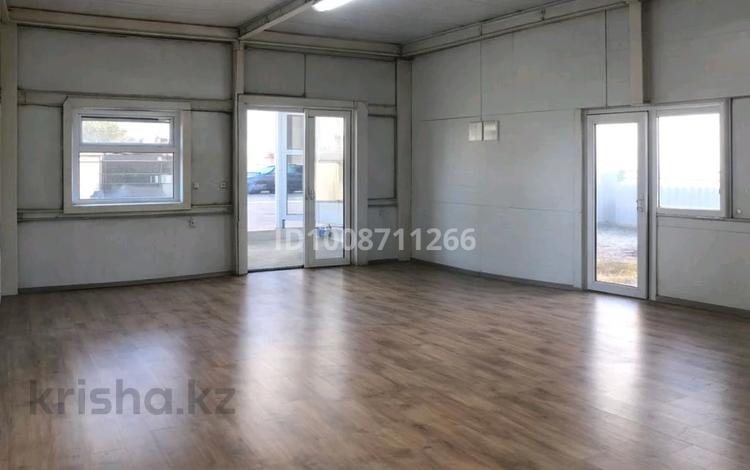 Дүкендер мен бутиктер · 80 м², бағасы: 164 000 ₸ в Караганде, Казыбек би р-н — фото 8