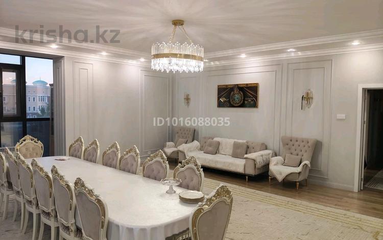 4-комнатная квартира · 170 м² · 3/6 этаж, Шоссе Коргалжын 11 за 1 млн ₸ в Астане, Нура р-н — фото 2