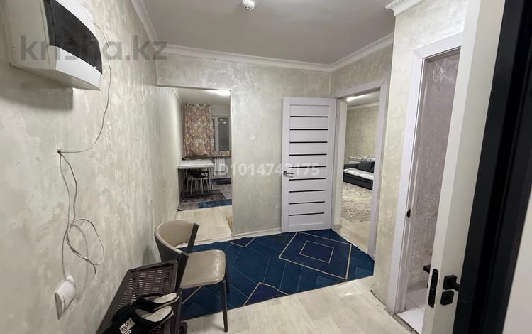 1-комнатная квартира · 48 м² · 4/9 этаж, мкр Аккент 98 за 240 000 ₸ в Алматы, Алатауский р-н — фото 2