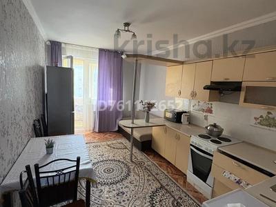1-комнатная квартира · 40 м² · 8/24 этаж, Тауелсиздик 21 за 15 000 ₸ в Астане, Алматы р-н