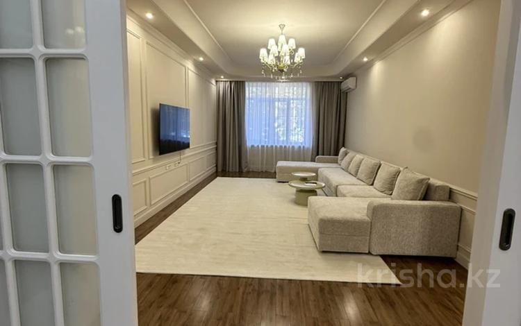 4-бөлмелі пәтер · 170 м² · 1/8 қабат, Омарова 33, бағасы: 156 млн ₸ в Алматы, Медеуский р-н — фото 6