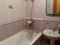 3-комнатная квартира · 60 м² · 3/5 этаж, мкр Аксай-3 1/1 — Толе би Момышулы за 300 000 ₸ в Алматы, Ауэзовский р-н