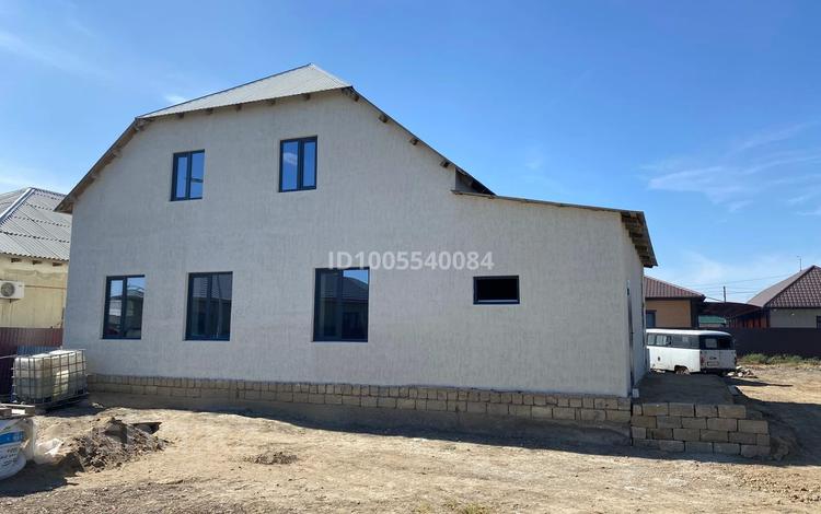 Отдельный дом · 4 комнаты · 130 м² · 10 сот., мкр Жулдыз-2, Жамал Каршы 23 за 27 млн 〒 в Атырау — фото 2